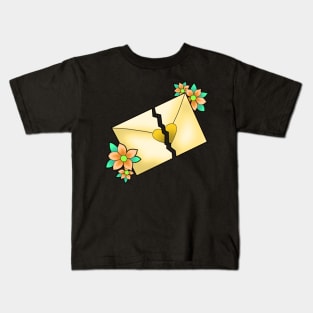 loveletter (yellow) Kids T-Shirt